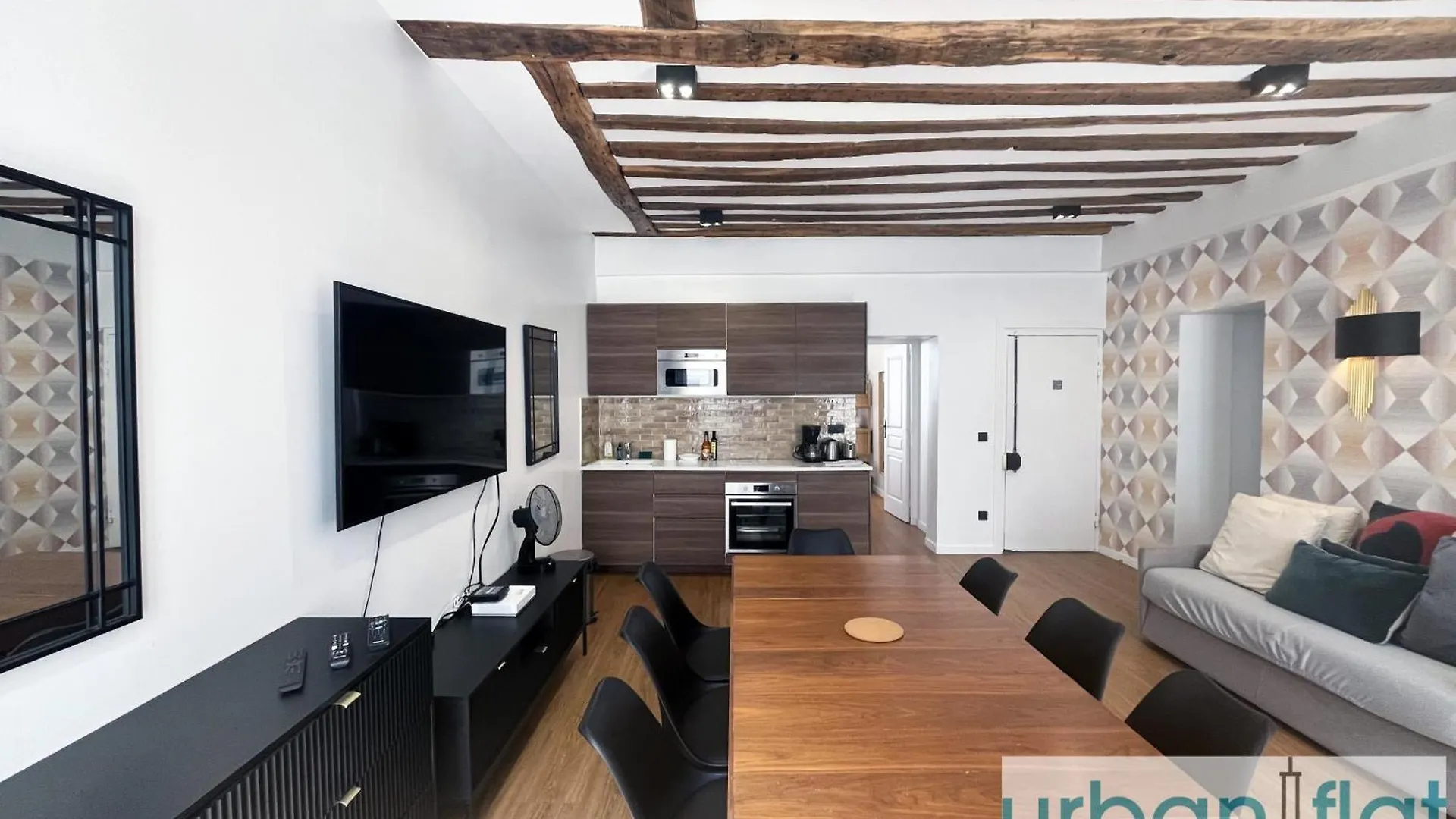 דירות Urban Flat 108 - Stunning 4 Bdr Flat In פריז 0*,  צרפת