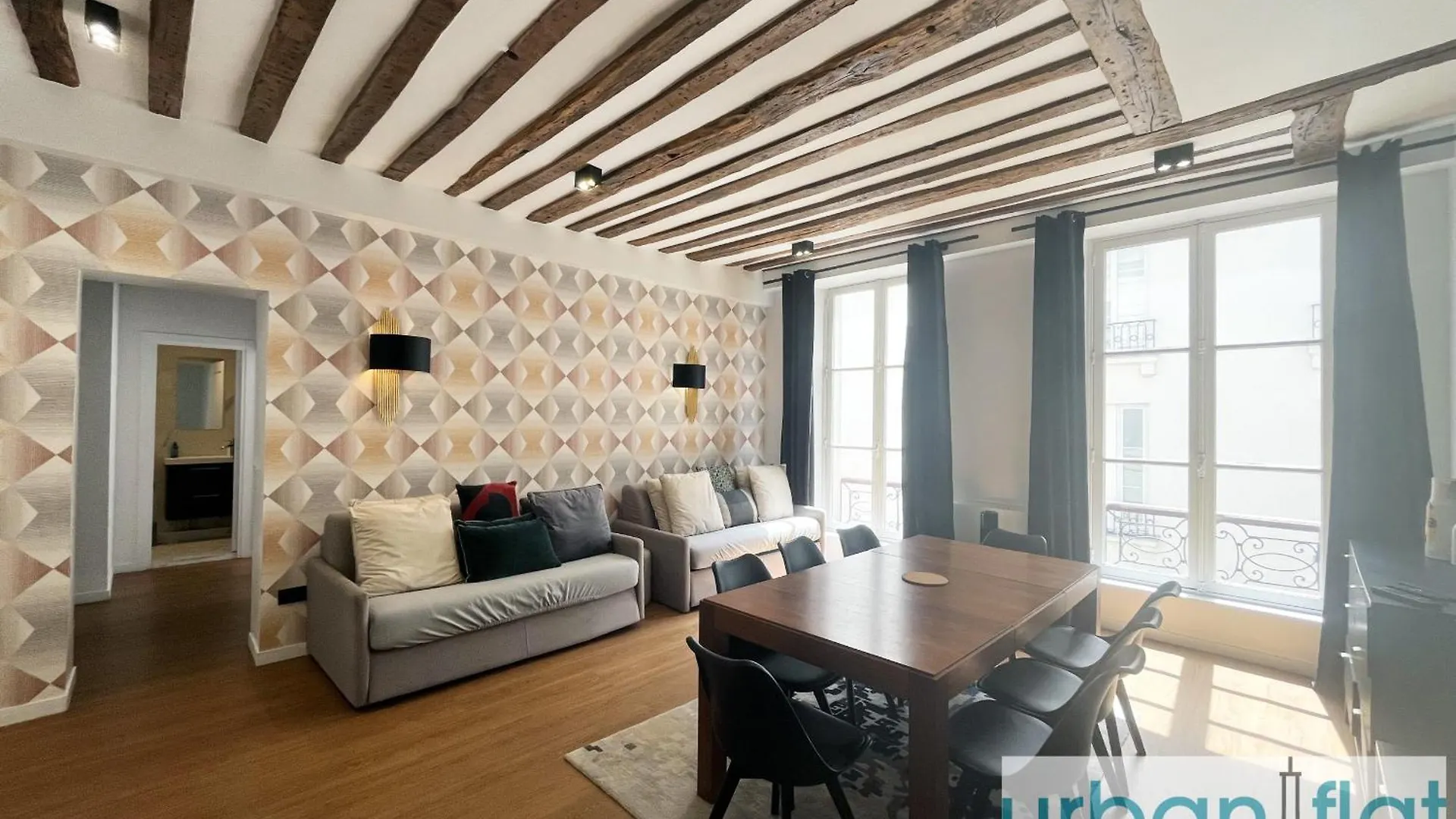 Urban Flat 108 - Stunning 4 Bdr Flat In Paris Lägenhet